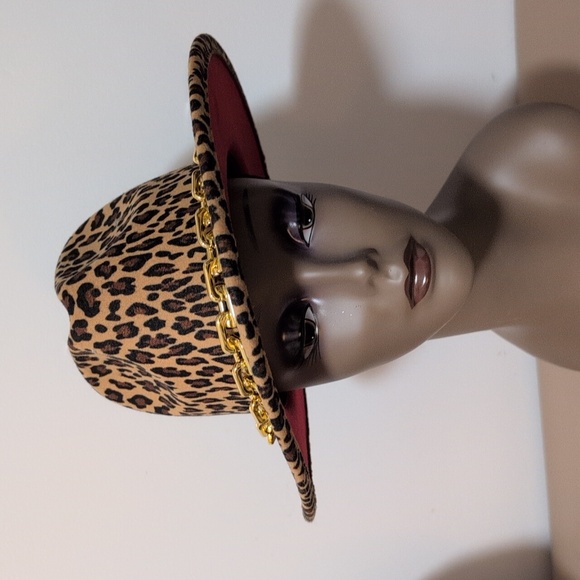 Hat - Picture 2 of 9